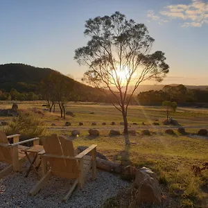 R & R On The Ravine Australia